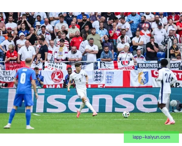 卡斯特里堤精彩表现助力球队逆转布尔勒利获胜分析