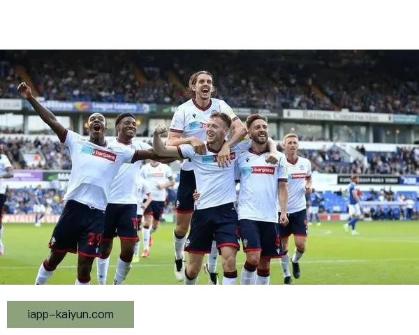 绍索尔凭借稳健发挥主场力克西菲尔德斯取得两球胜利